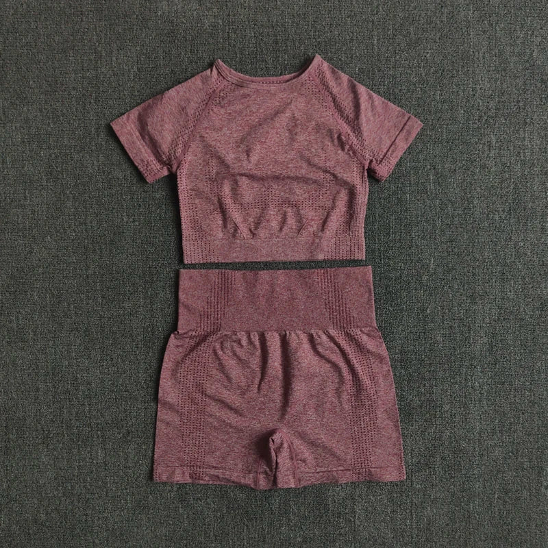 The Elevate 5-in-1 Seamless Sportswear System