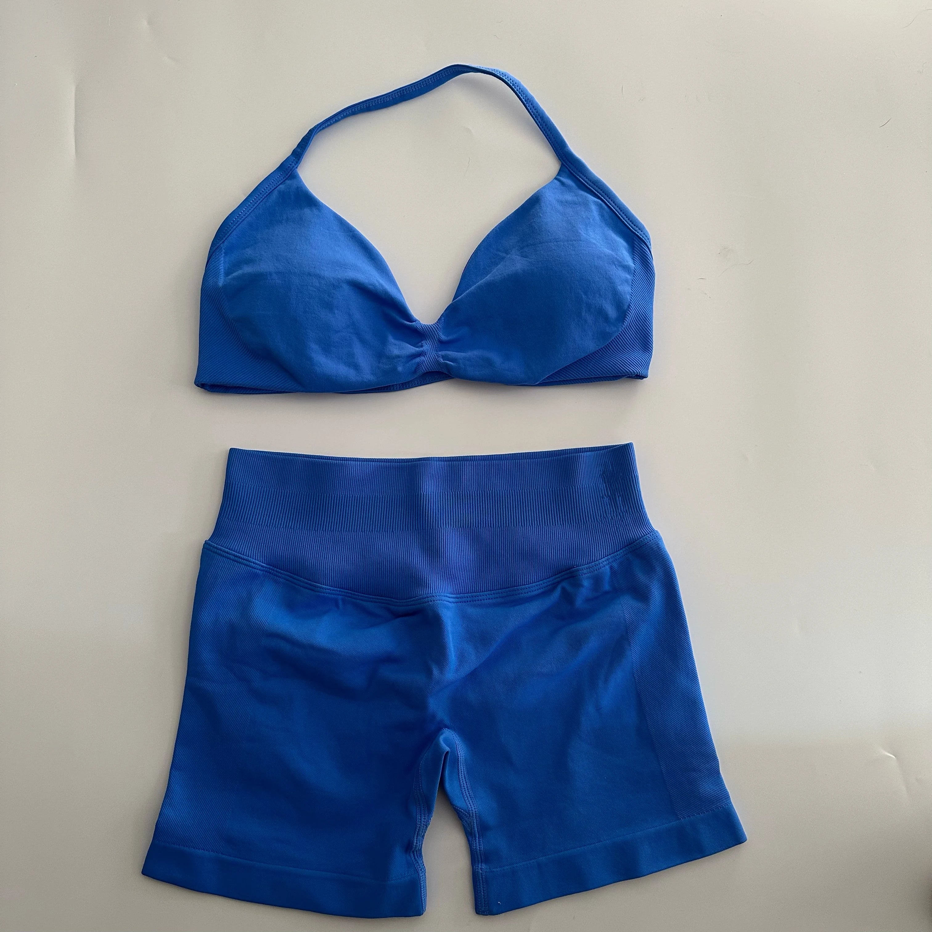 Pericic Seamless Scrunch Yoga Set