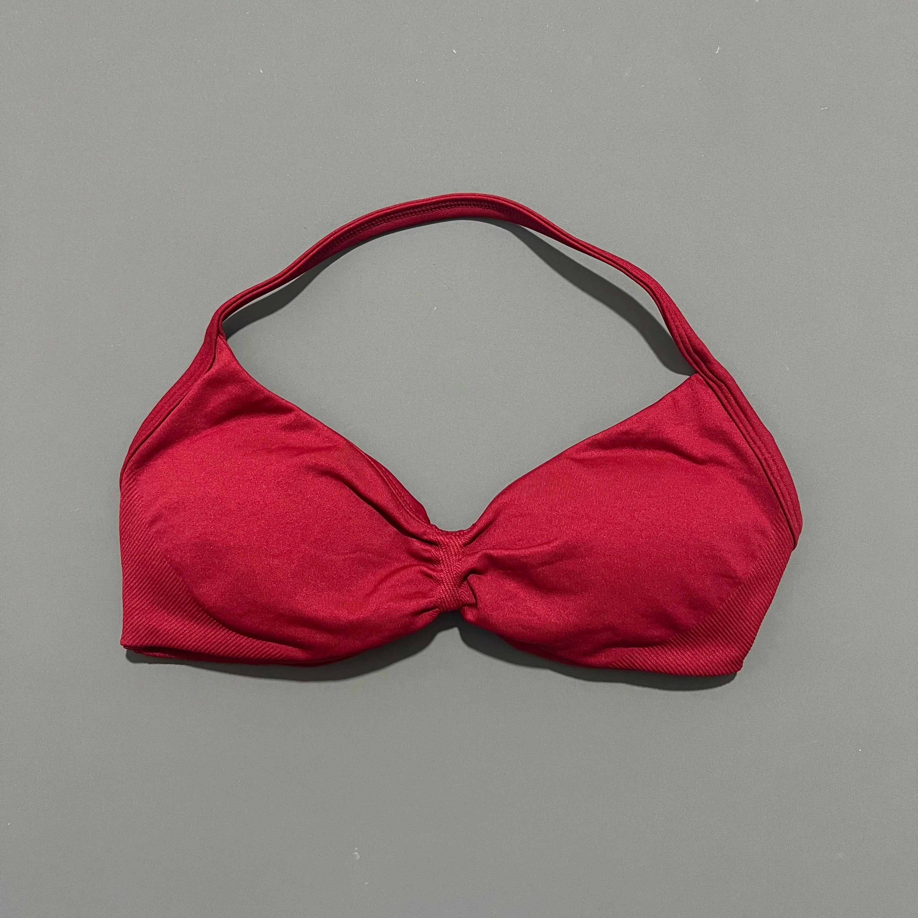 HISTELLO Impact Strappy Bra Gym Top High Support With Pads bra Women Seamless Halter Sports Bras Scrunch Workout Yoga Underwear