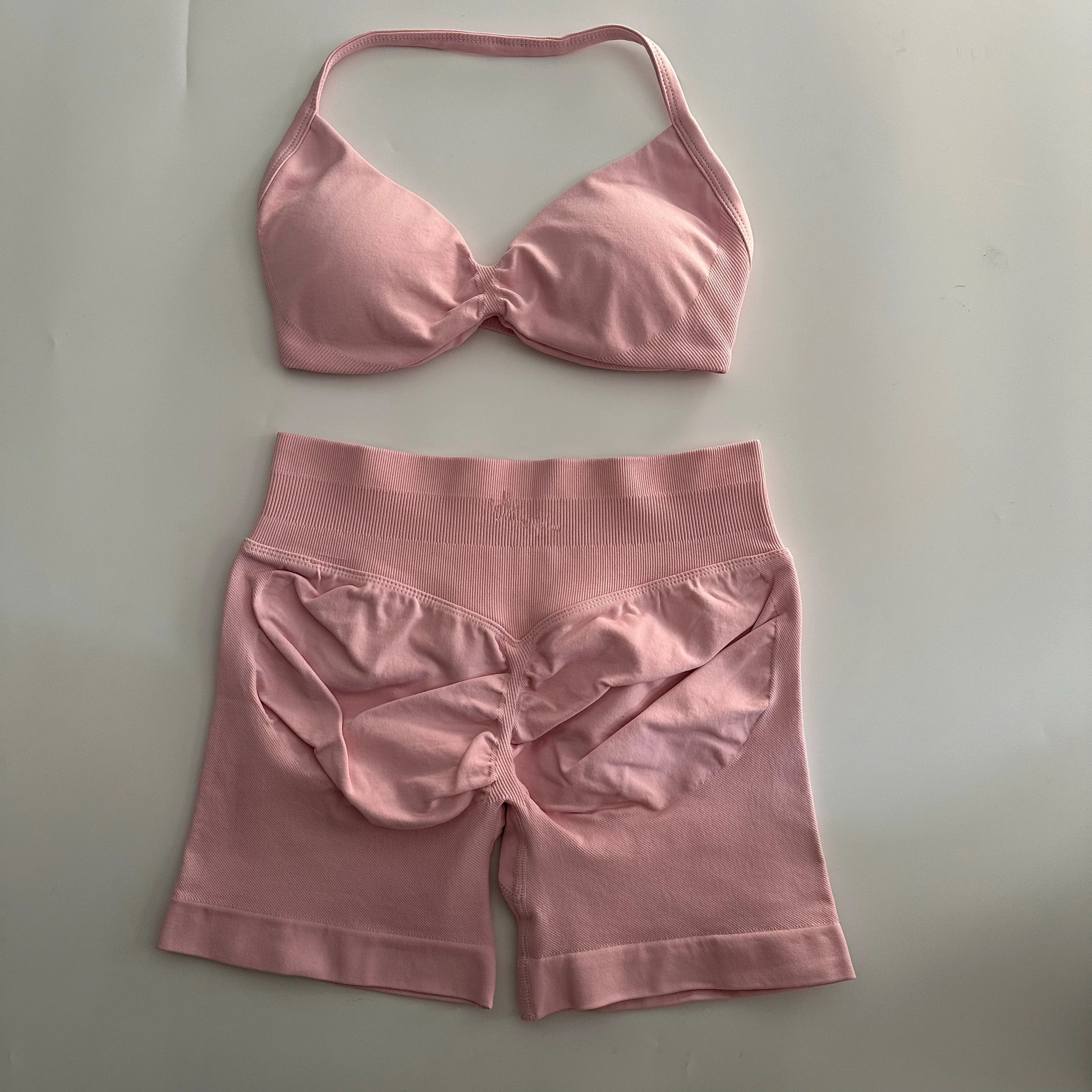 Pericic Seamless Scrunch Yoga Set