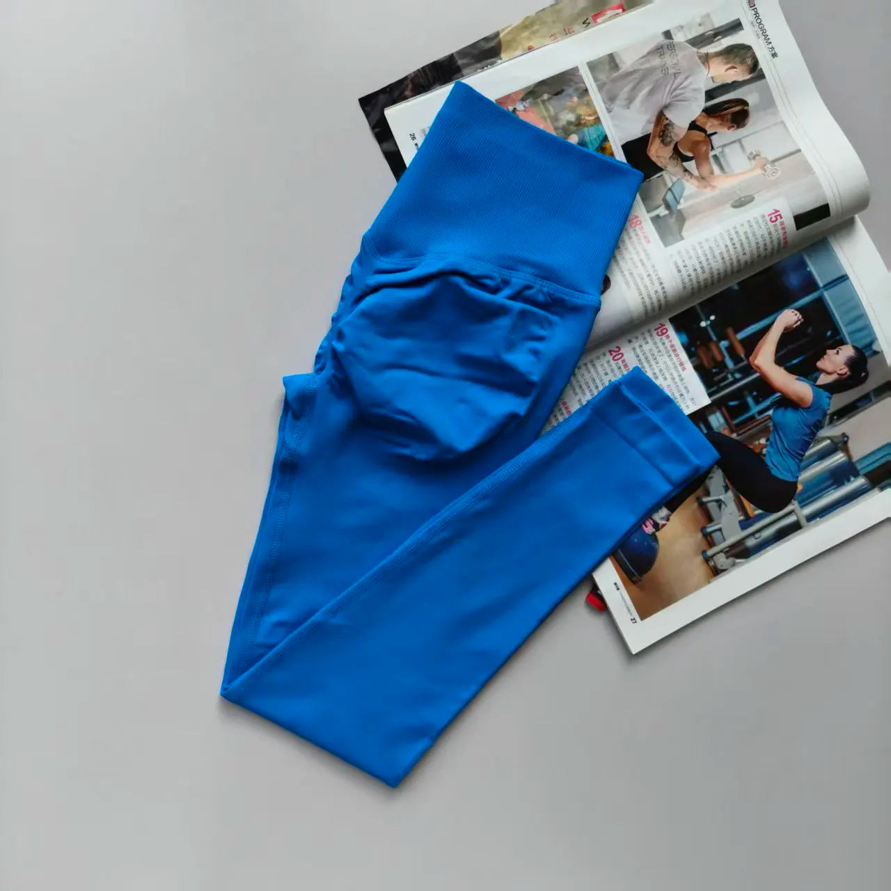 Seamless High Waist Leggings Peach Butt Lifting Fitness Pants Tight Stretch Thin Quick-drying Breathable Yoga Suit Sports Pants