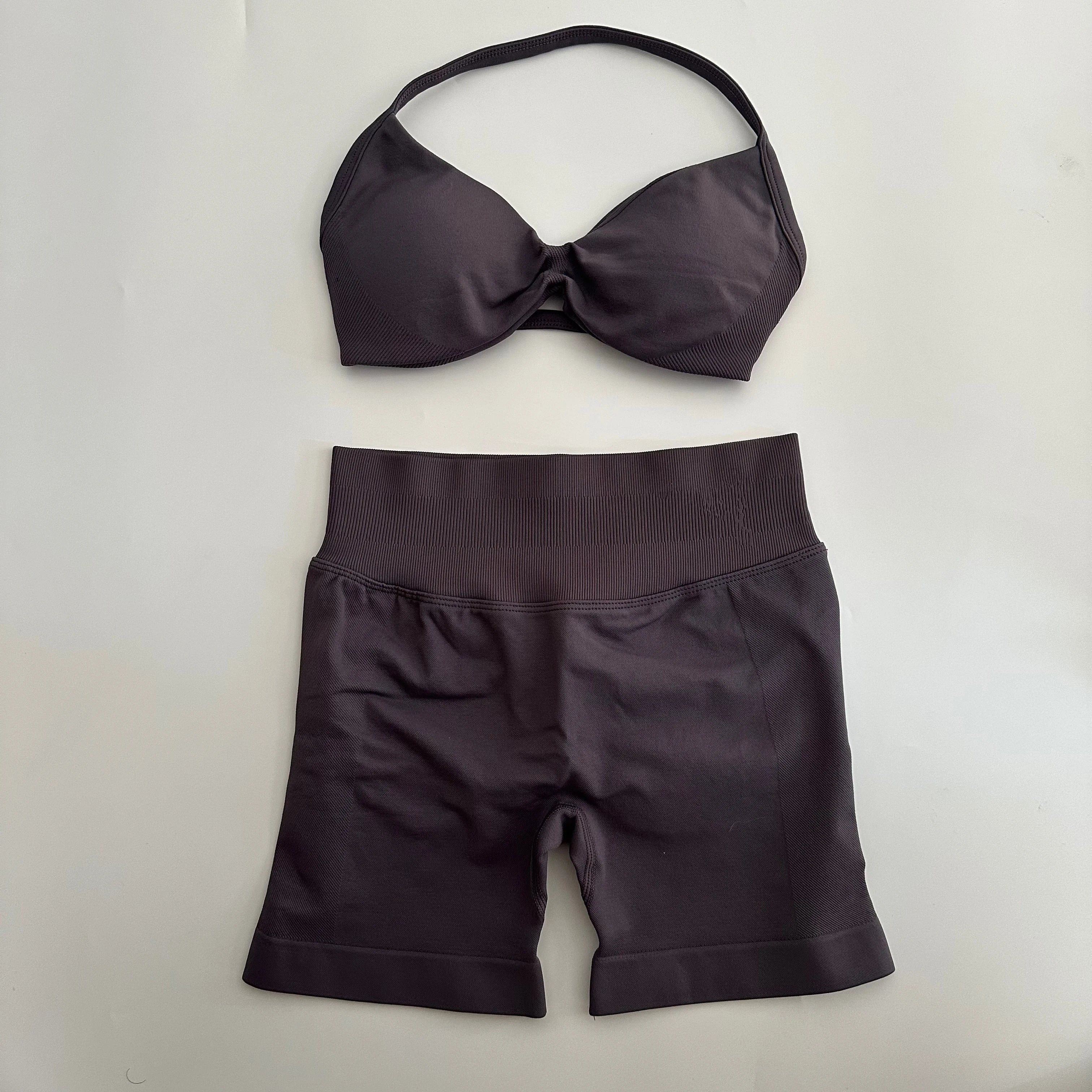 Pericic Seamless Scrunch Yoga Set