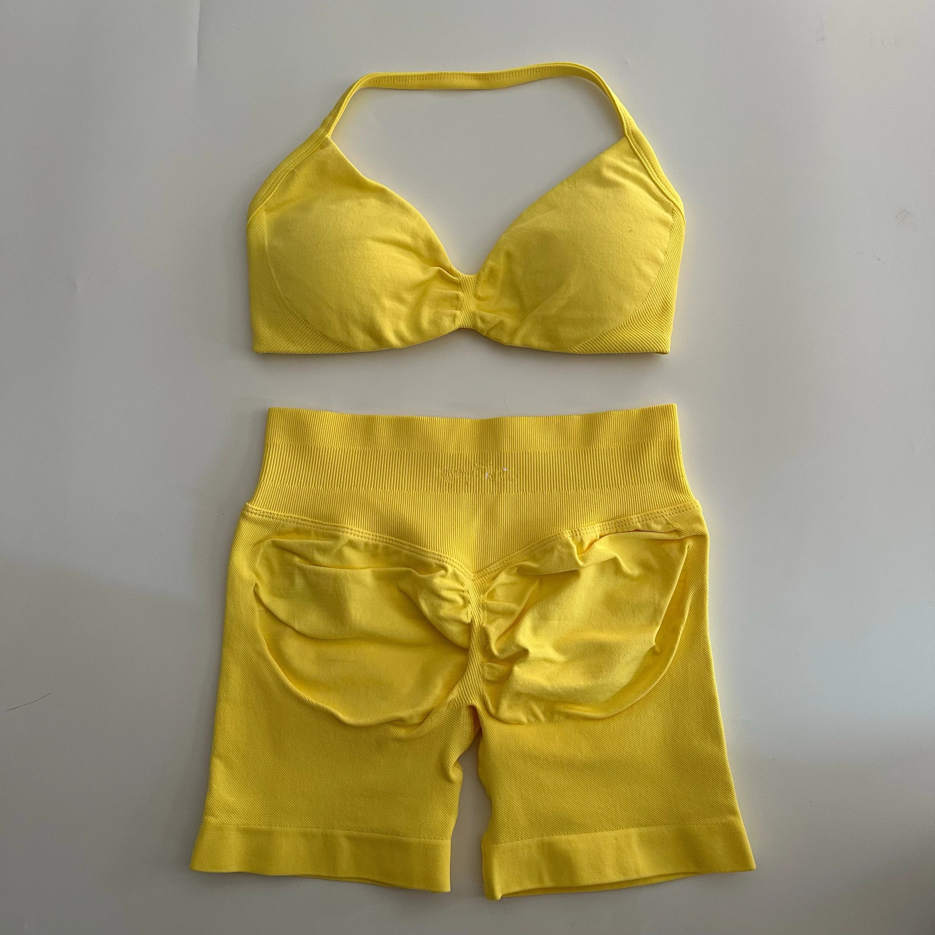 Pericic Seamless Scrunch Yoga Set