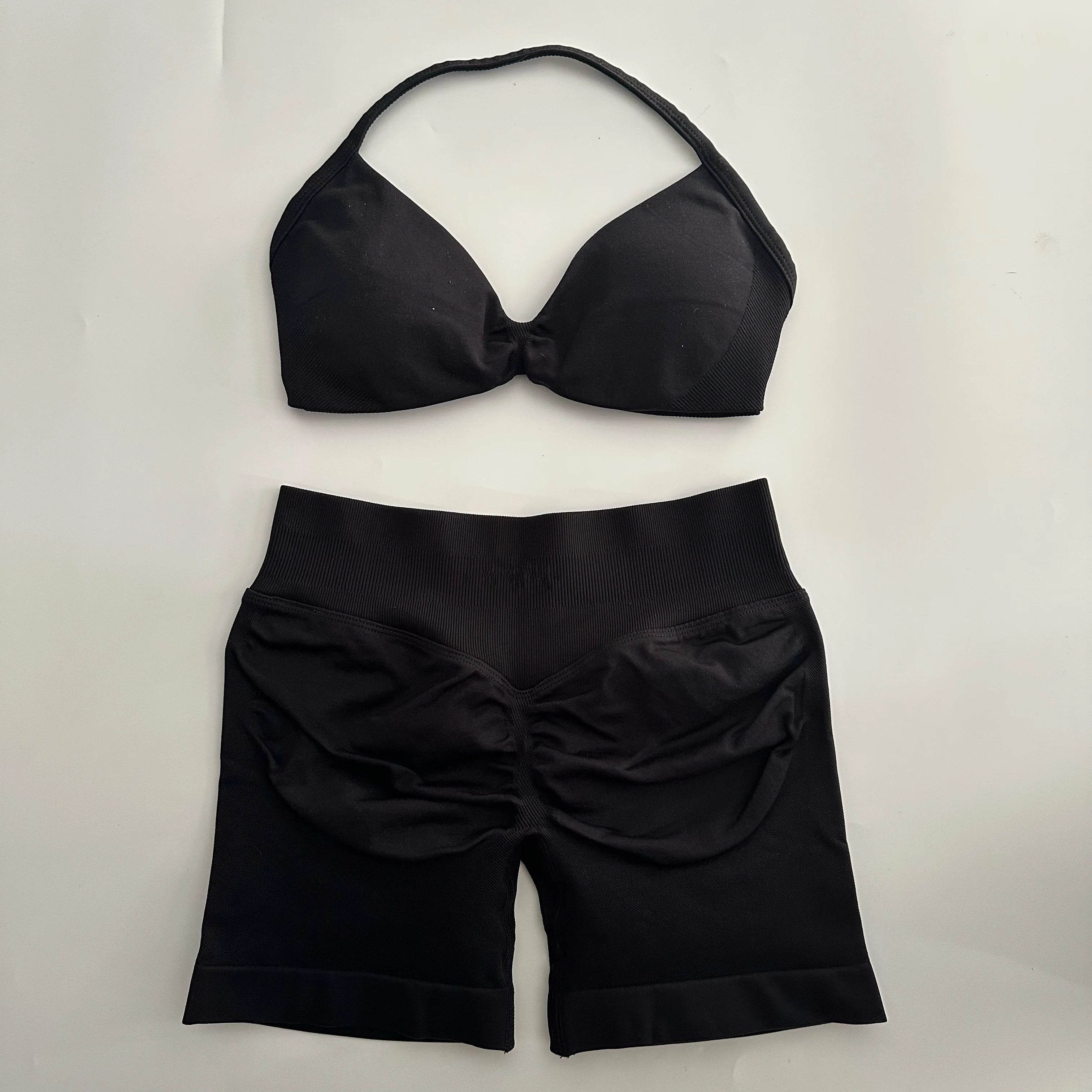 Pericic Seamless Scrunch Yoga Set