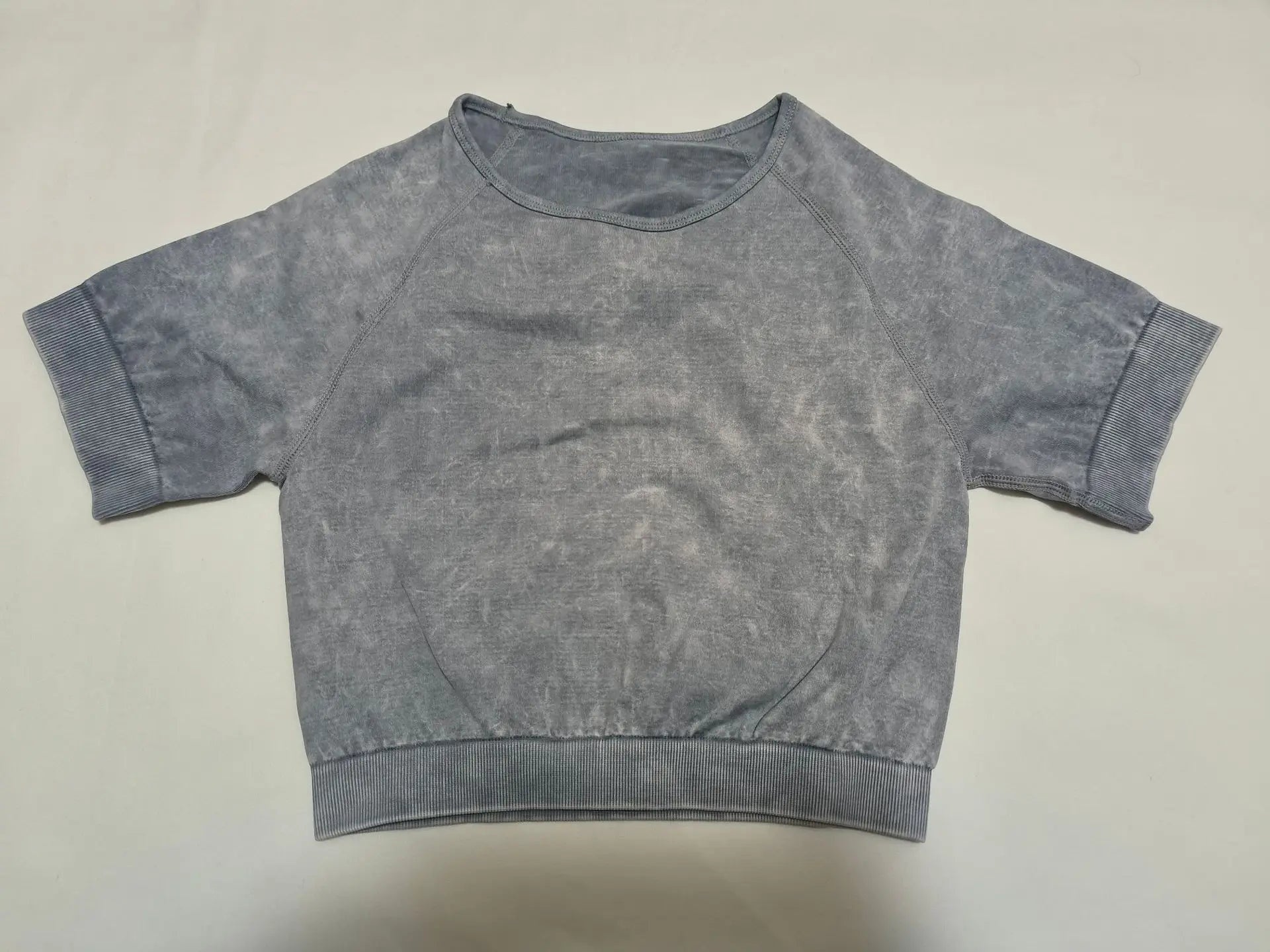 Sports High Waist Leggings Women V-back Waist Tights Stretchy Slim Yoga Fitness Set Seamless Short Sleeve Shorts and Pants Set